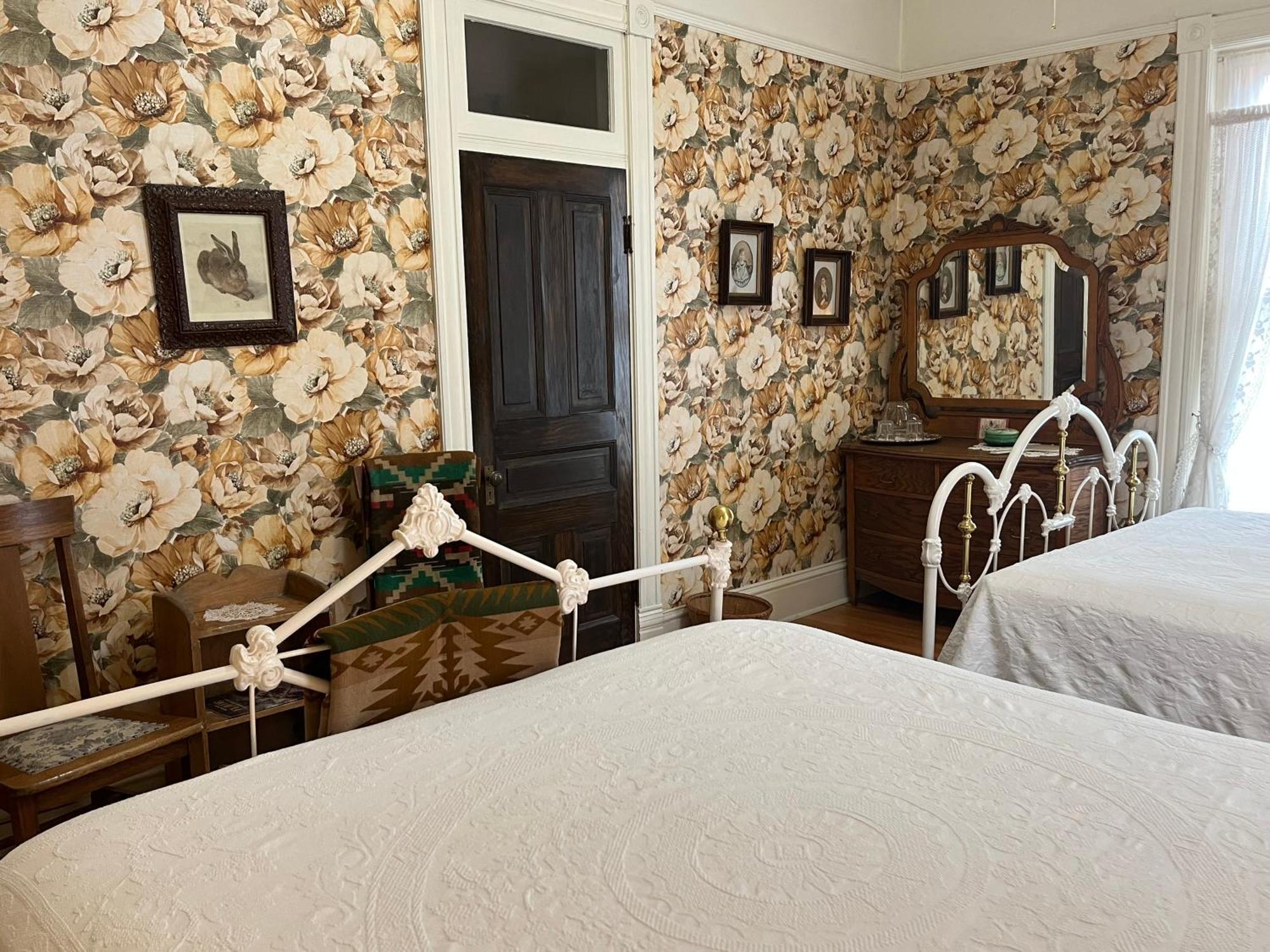 Gable House Bed And Breakfast Inn Durango Bagian luar foto